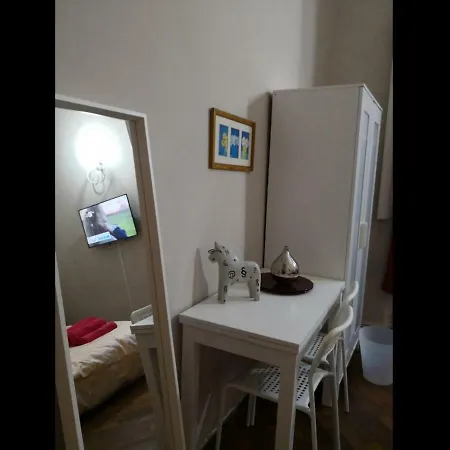 Πανσιόν White